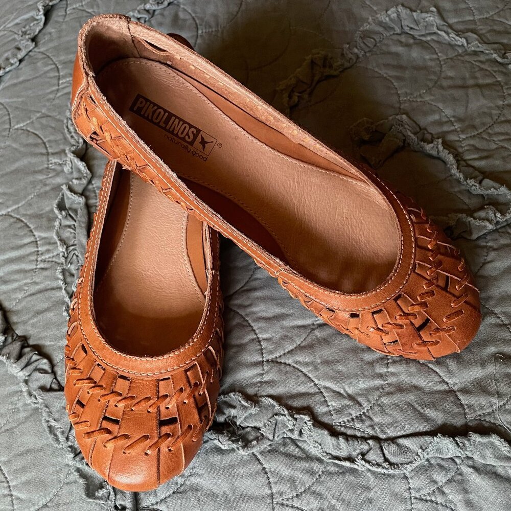 PIKOLINOS Brown Woven Flats